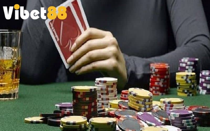 Lý do nên chơi Poker trực tuyến